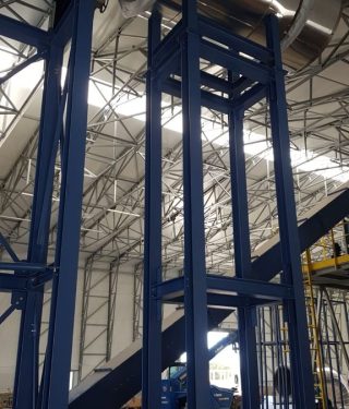Assemblaggio-telaio-ferro-tubo-inox